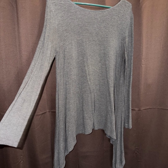 Tops - Gray Long Sleeve Women's Top